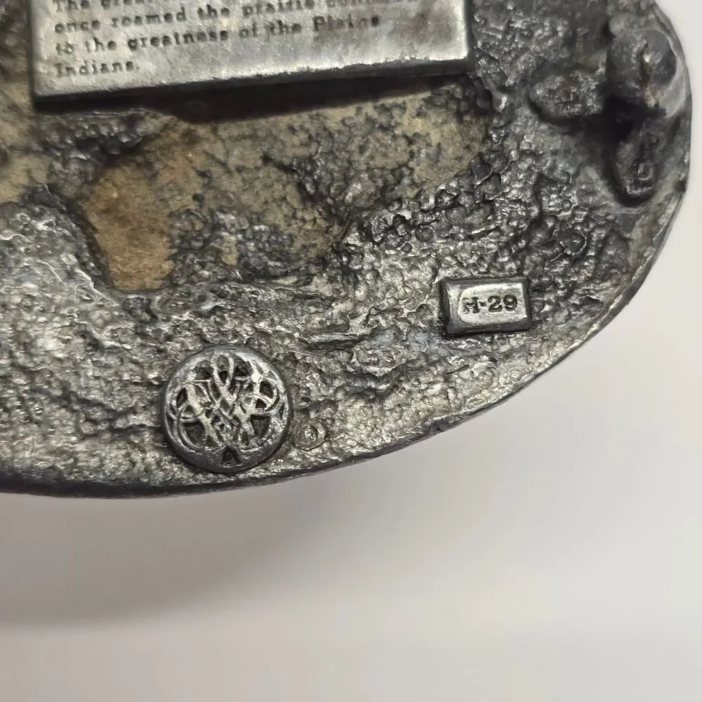 Vintage 1984 SISKIYOU PEWTER WESTERN BELT BUCKLE INDIAN PLAINS BUFFALO HUNTING
